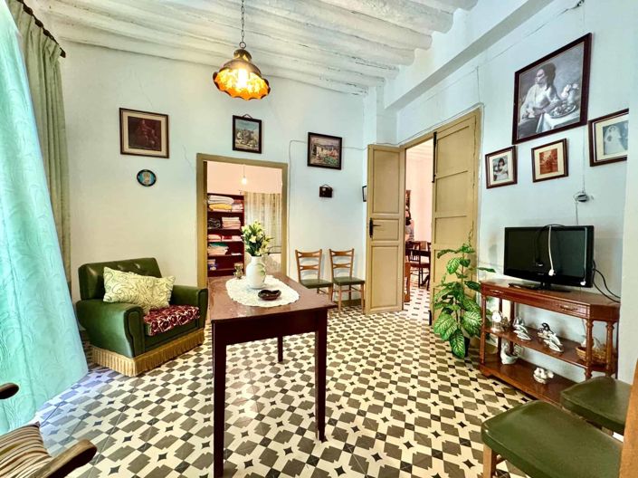 Image No.25-12 Bed Villa for sale