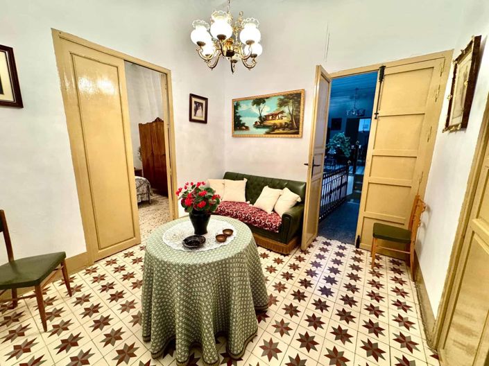 Image No.29-12 Bed Villa for sale