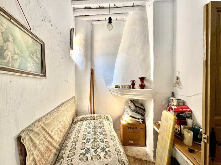 Image No.38-12 Bed Villa for sale