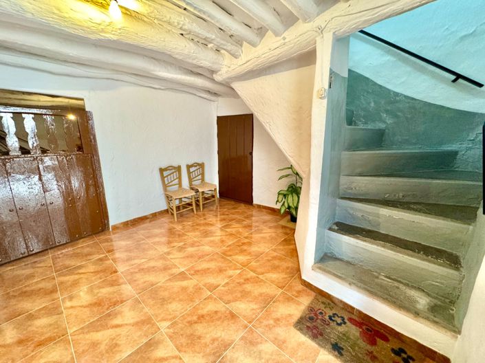 Image No.47-12 Bed Villa for sale