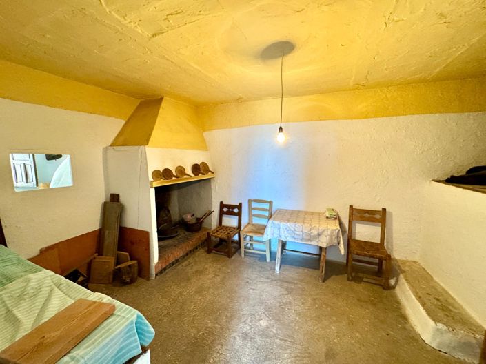 Image No.52-12 Bed Villa for sale