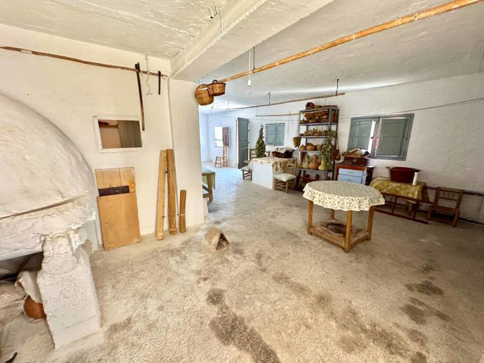 Image No.55-12 Bed Villa for sale