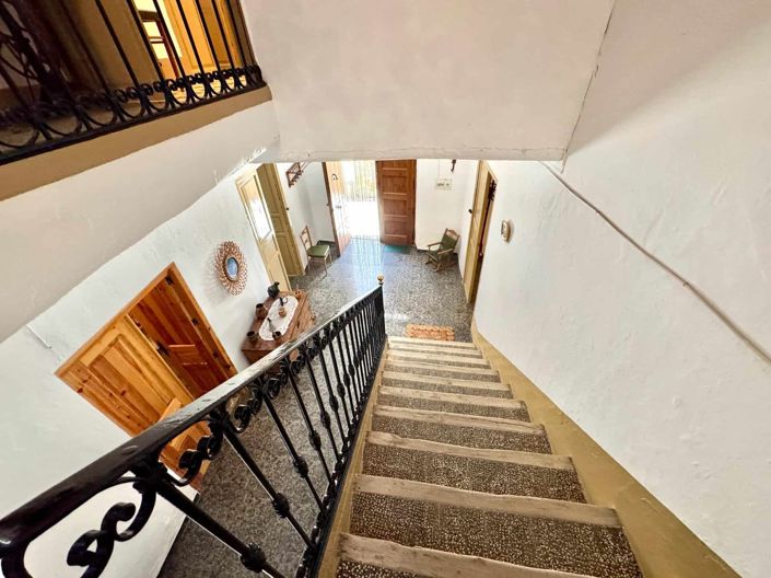 Image No.59-12 Bed Villa for sale