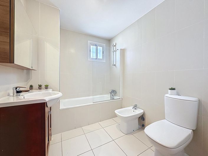 Image No.15-4 Bed Penthouse for sale