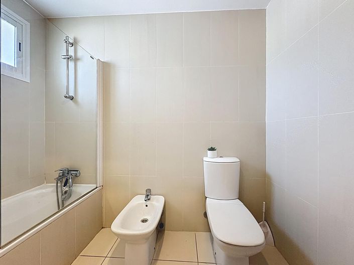 Image No.50-4 Bed Penthouse for sale