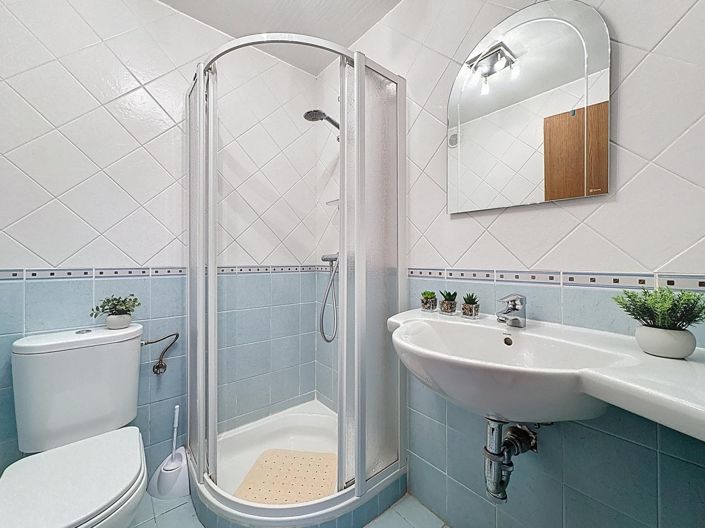 Image No.51-4 Bed Penthouse for sale