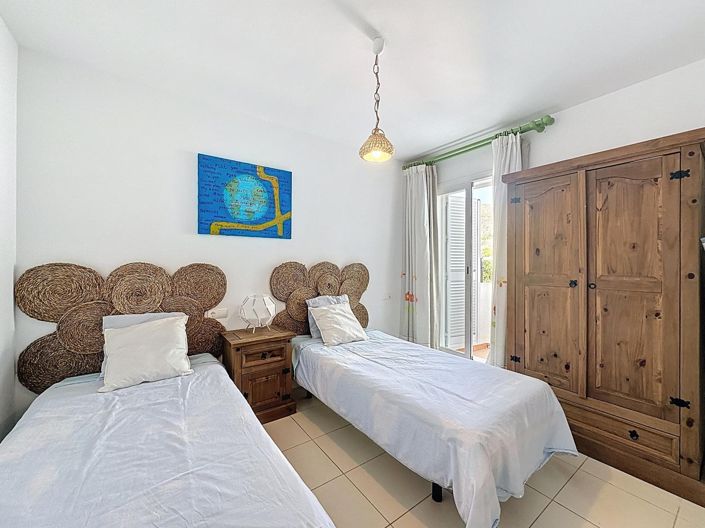 Image No.54-4 Bed Penthouse for sale