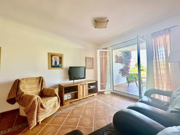 luxury-ground-floor-apartment-in-spirit-of-mo