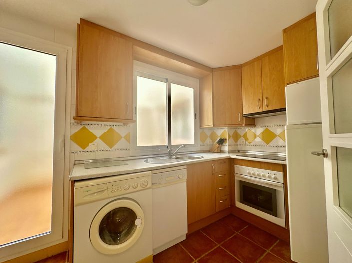 Image No.22-2 Bed Bungalow for sale