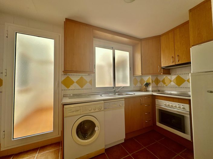 Image No.8-2 Bed Bungalow for sale