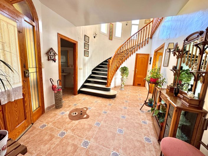 Image No.12-4 Bed Villa for sale