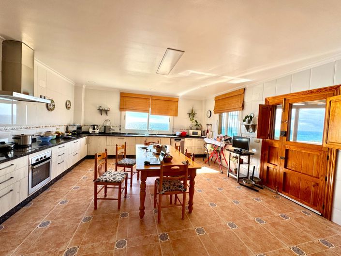 Image No.13-4 Bed Villa for sale