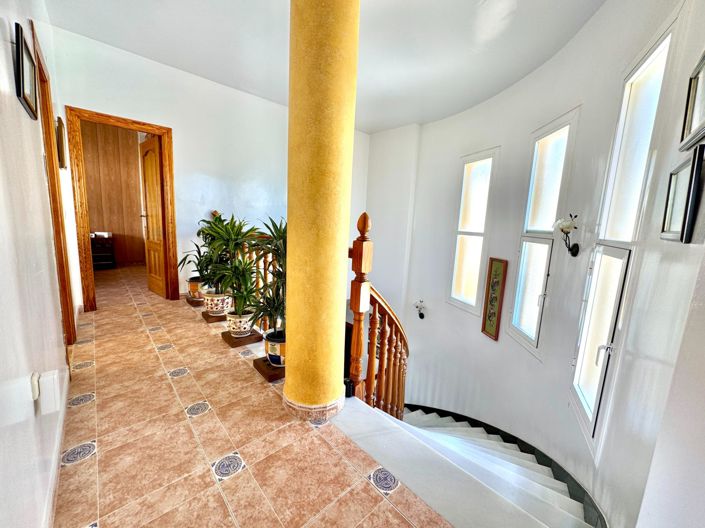 Image No.15-4 Bed Villa for sale