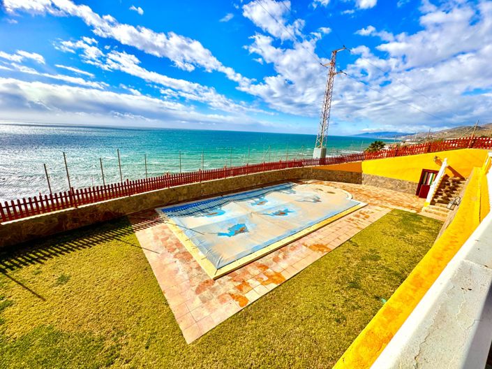 Image No.26-4 Bed Villa for sale