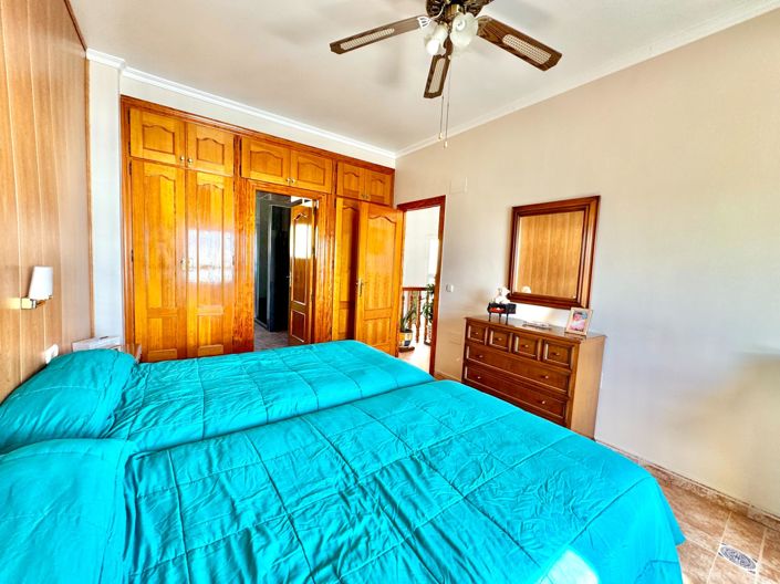 Image No.42-4 Bed Villa for sale