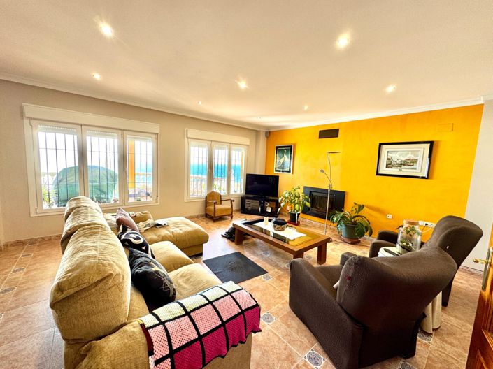 Image No.7-4 Bed Villa for sale