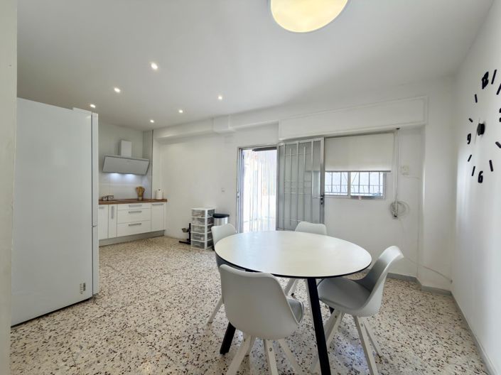 Image No.20-3 Bed Villa for sale