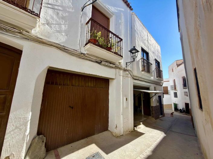 Image No.3-3 Bed Villa for sale