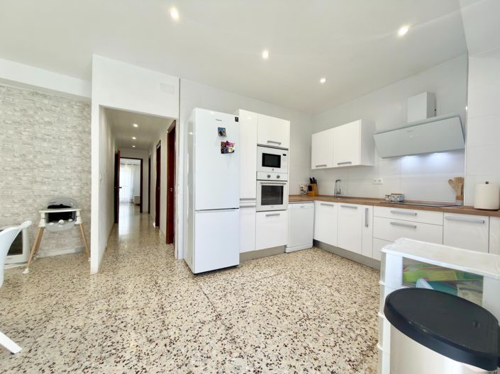 Image No.24-3 Bed Villa for sale