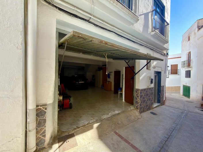 Image No.32-3 Bed Villa for sale