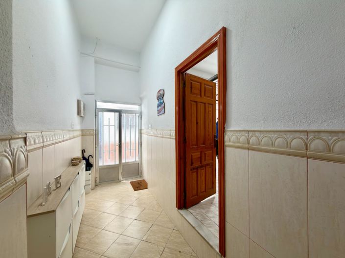 Image No.37-3 Bed Villa for sale