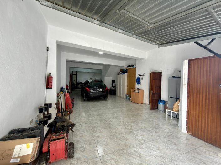 Image No.42-3 Bed Villa for sale