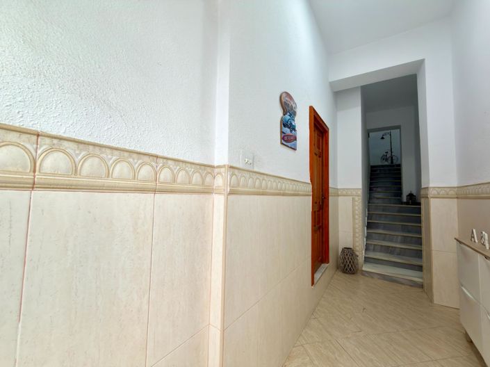 Image No.54-3 Bed Villa for sale