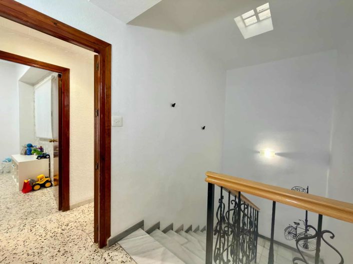 Image No.57-3 Bed Villa for sale