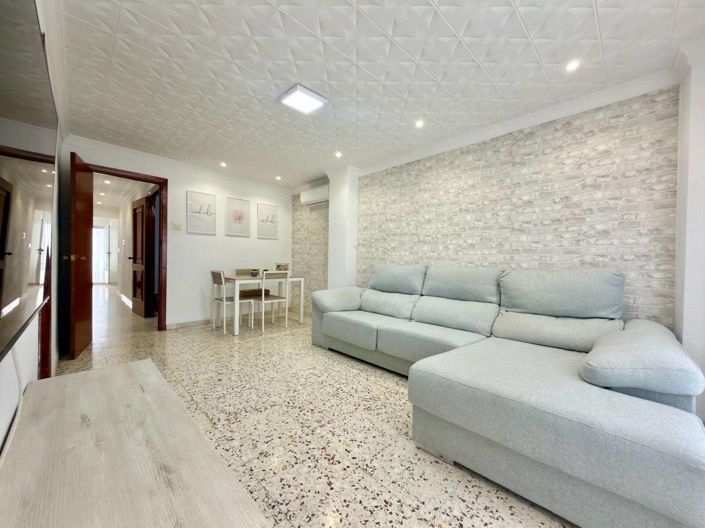 Image No.7-3 Bed Villa for sale