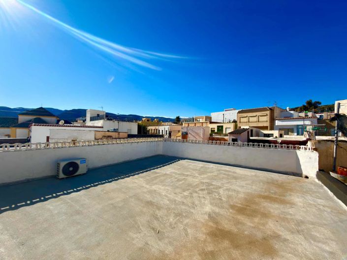 Image No.8-3 Bed Villa for sale