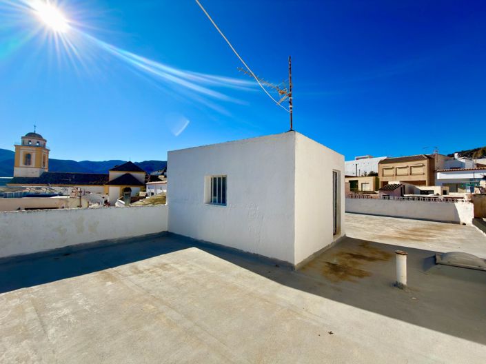 Image No.10-3 Bed Villa for sale