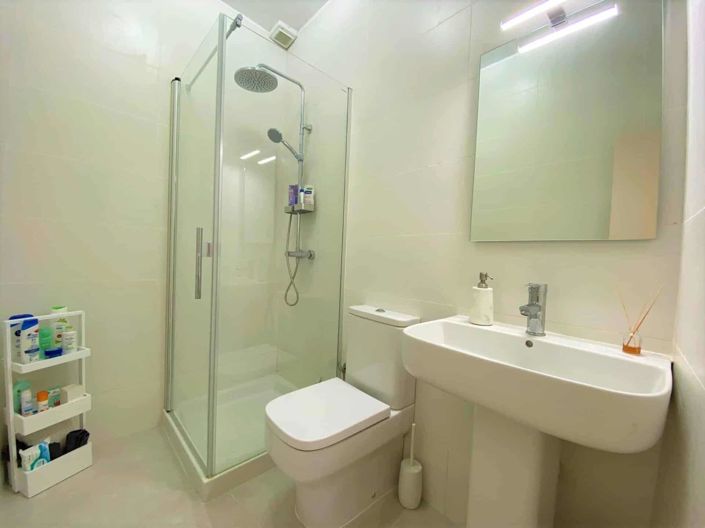 Image No.12-2 Bed Townhouse for sale