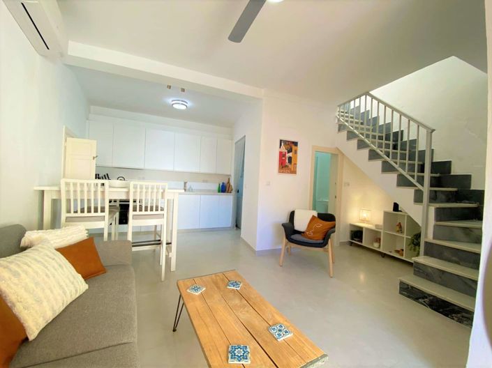 Image No.13-2 Bed Townhouse for sale