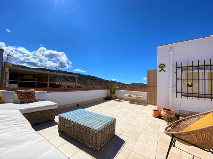 Image No.16-2 Bed Townhouse for sale