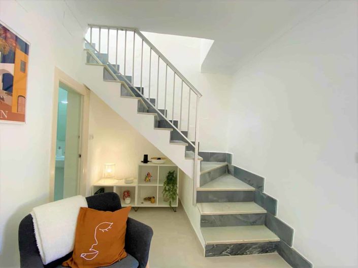 Image No.18-2 Bed Townhouse for sale