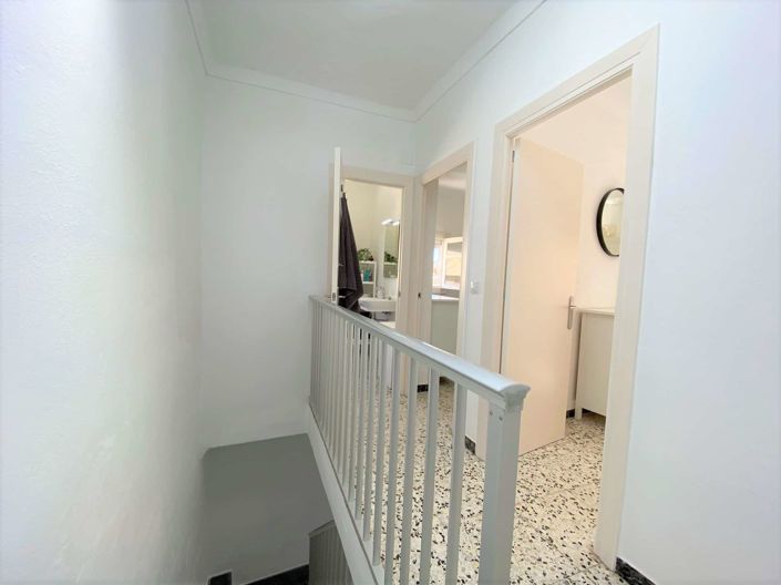 Image No.19-2 Bed Townhouse for sale