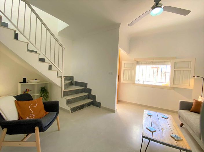 Image No.21-2 Bed Townhouse for sale