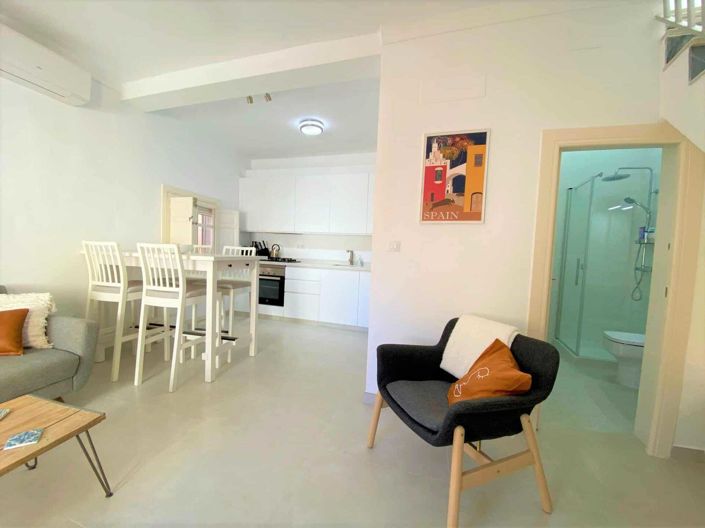 Image No.24-2 Bed Townhouse for sale