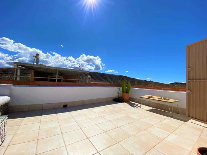 Image No.32-2 Bed Townhouse for sale