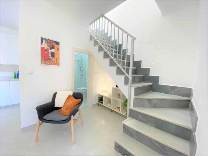 Image No.40-2 Bed Townhouse for sale