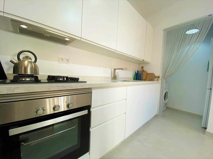 Image No.6-2 Bed Townhouse for sale