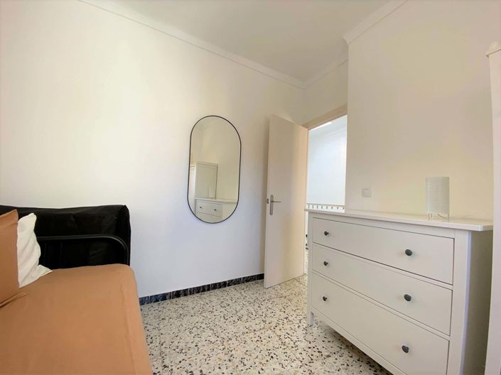 Image No.52-2 Bed Townhouse for sale