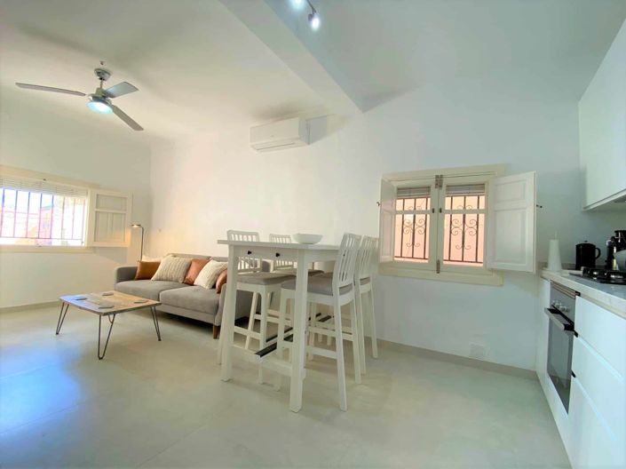 Image No.53-2 Bed Townhouse for sale