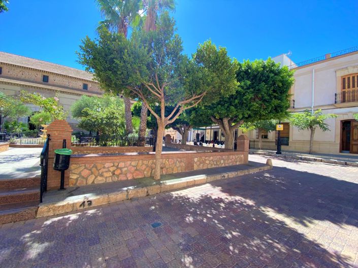 Image No.60-2 Bed Townhouse for sale