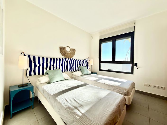 Image No.32-2 Bed Bungalow for sale