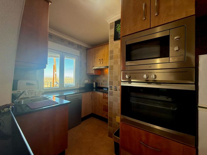 Image No.15-2 Bed Townhouse for sale