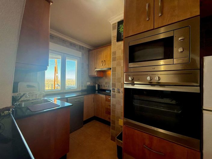 Image No.15-2 Bed Townhouse for sale