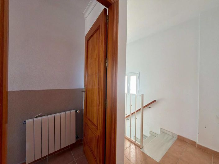 Image No.49-2 Bed Townhouse for sale