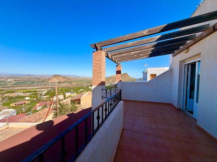 Image No.52-2 Bed Townhouse for sale