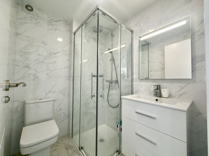 Image No.17-3 Bed Apartment for sale